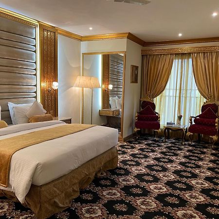 Indus Hotel Hyderabad Buitenkant foto