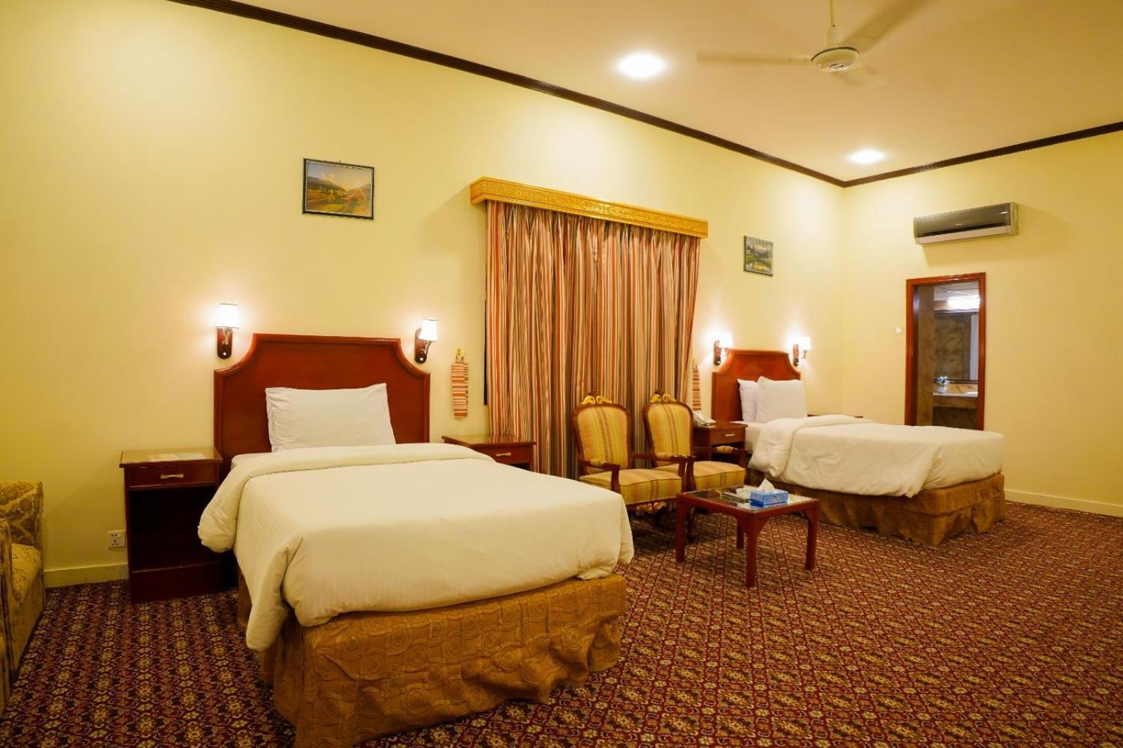 Indus Hotel Hyderabad Buitenkant foto