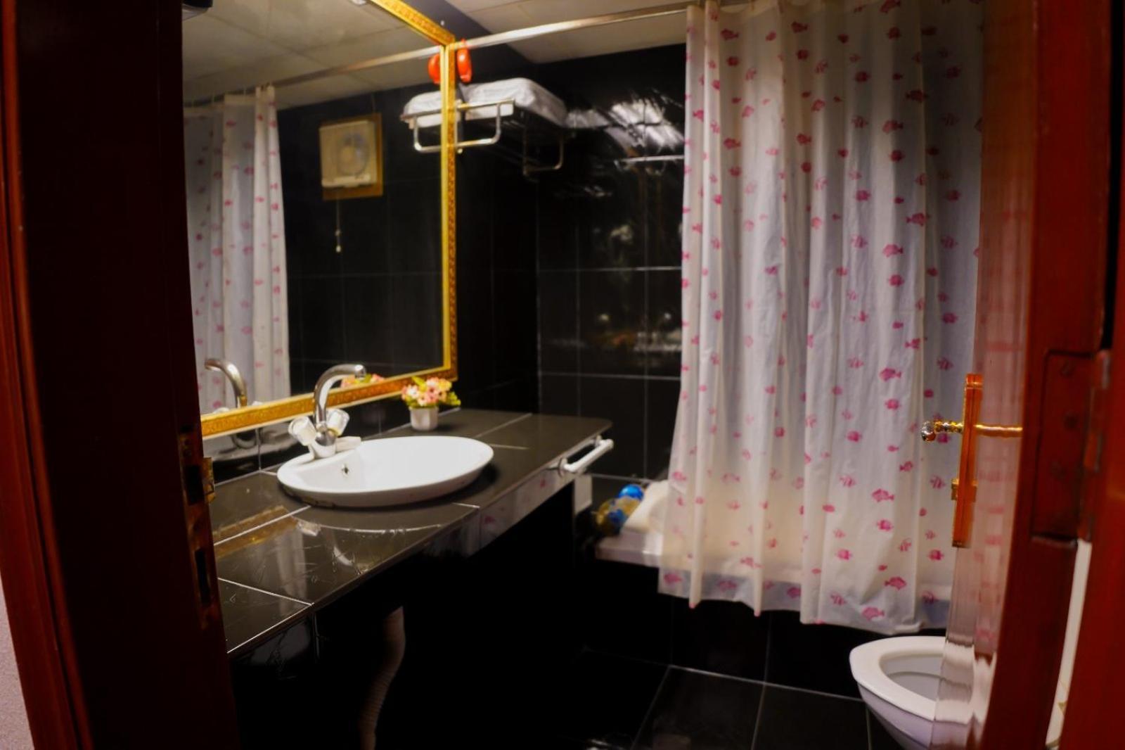 Indus Hotel Hyderabad Buitenkant foto