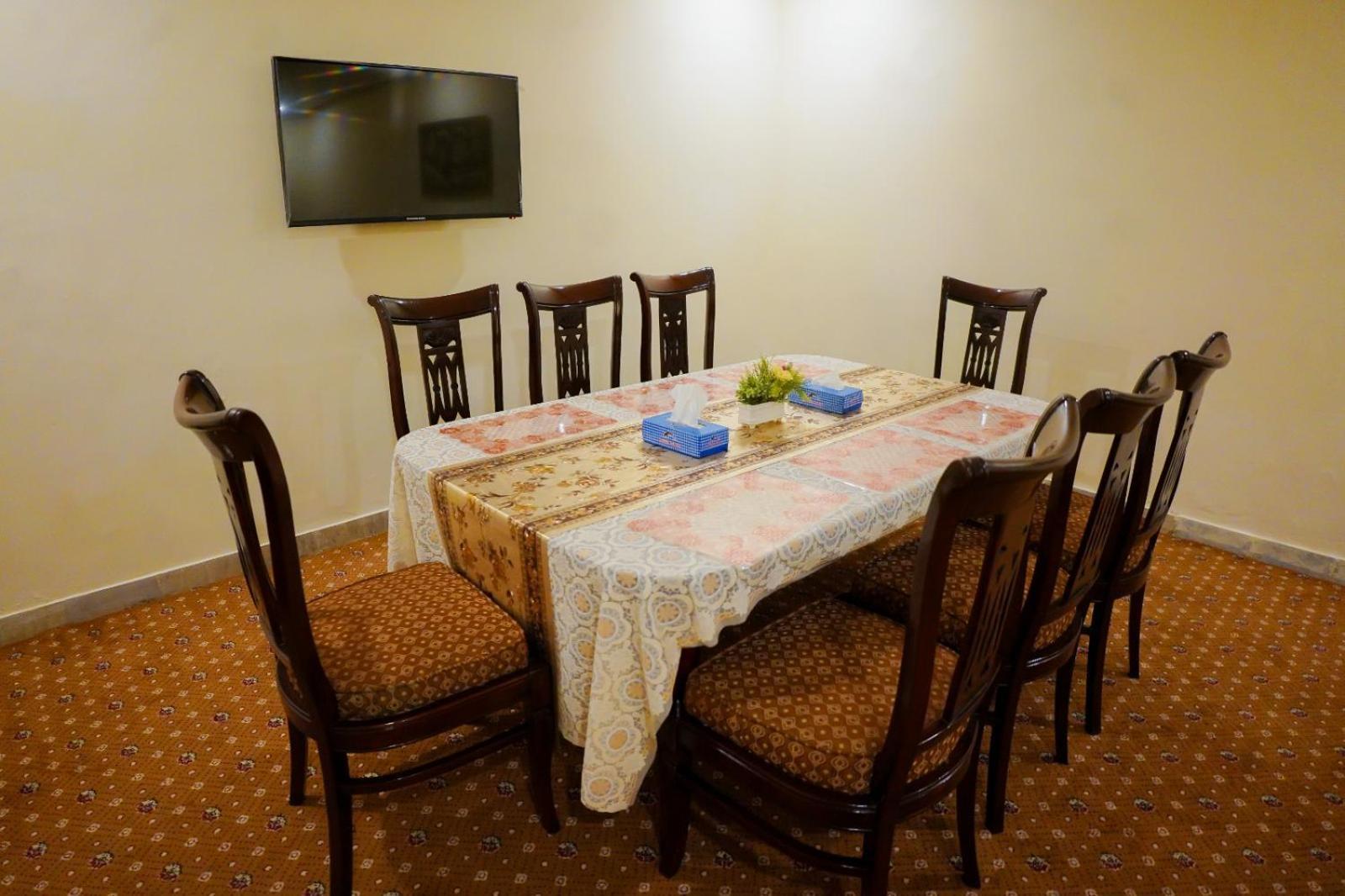 Indus Hotel Hyderabad Buitenkant foto