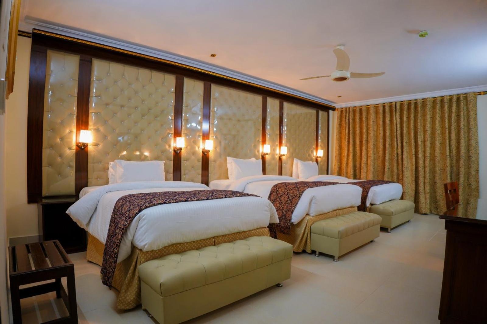 Indus Hotel Hyderabad Buitenkant foto