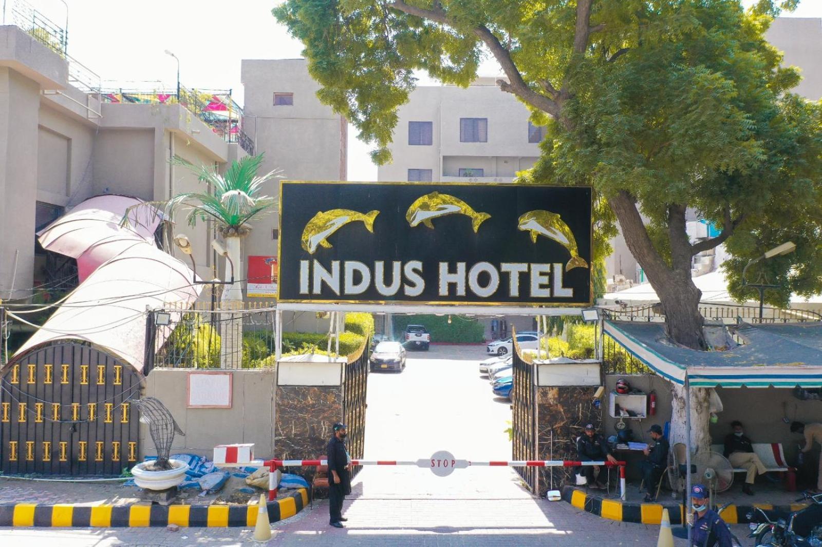 Indus Hotel Hyderabad Buitenkant foto