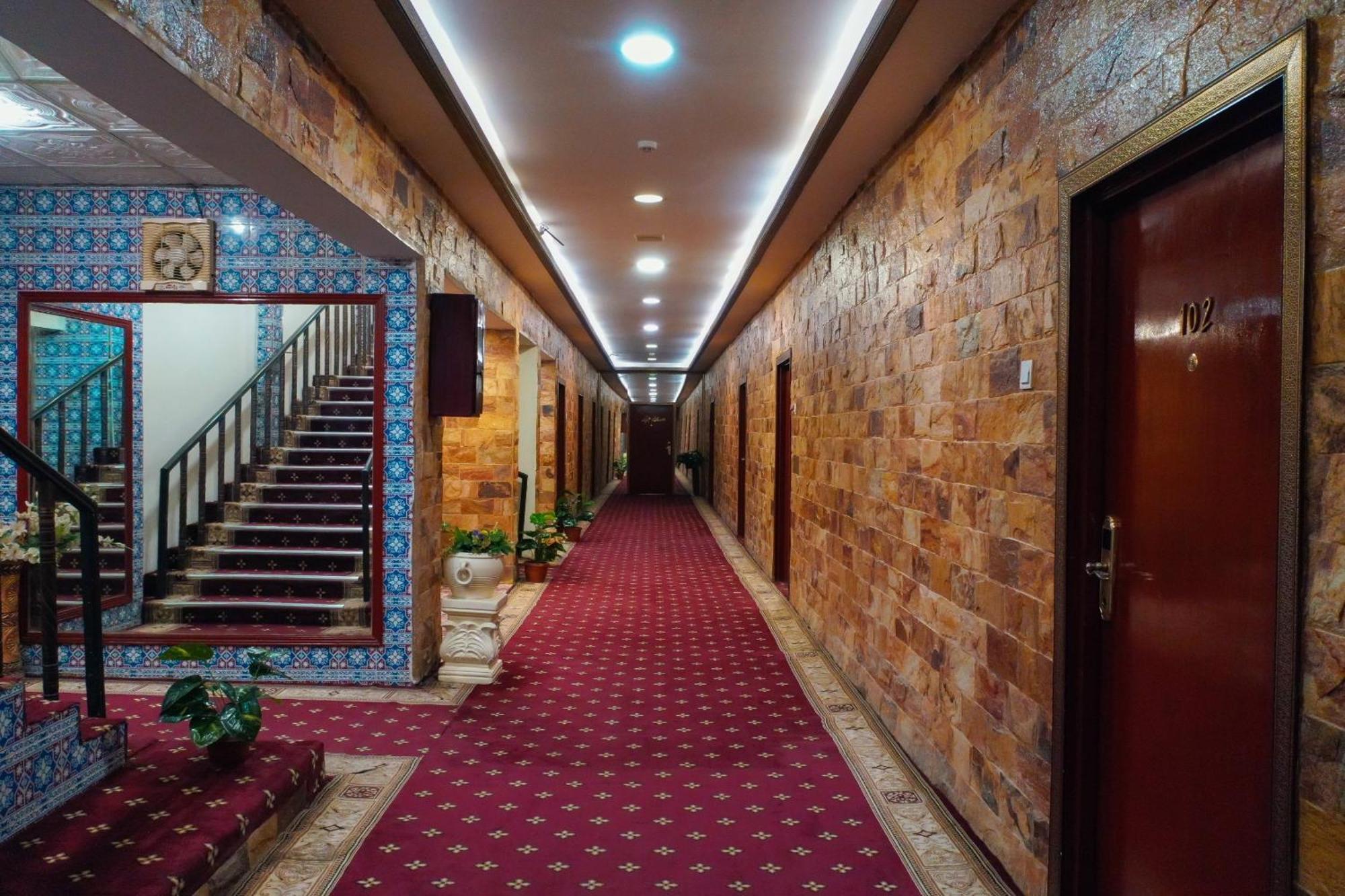 Indus Hotel Hyderabad Buitenkant foto