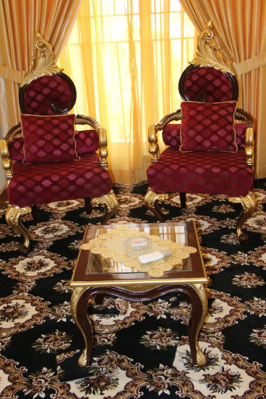 Indus Hotel Hyderabad Buitenkant foto